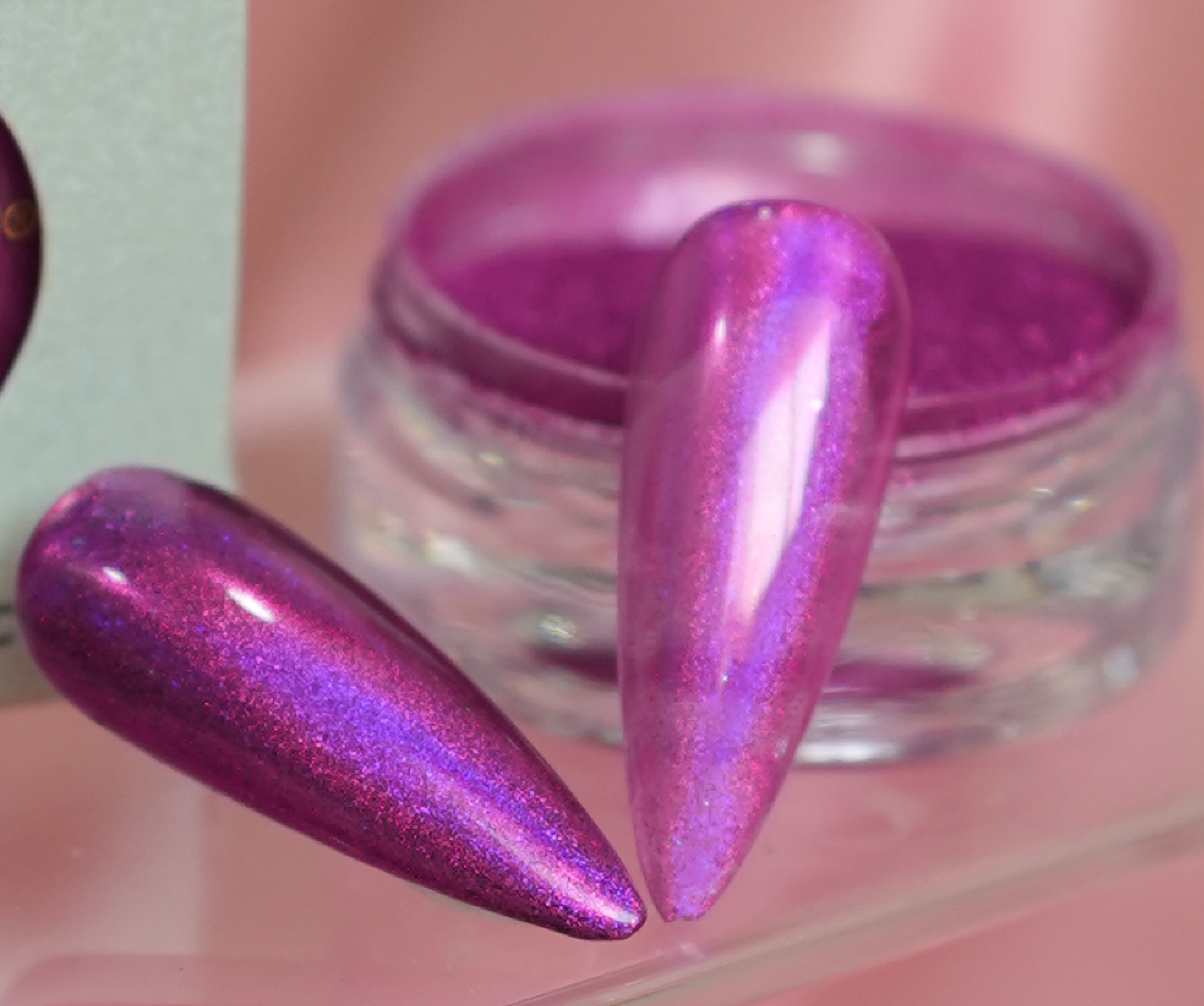 Holographic Chrome – Majenta Prism